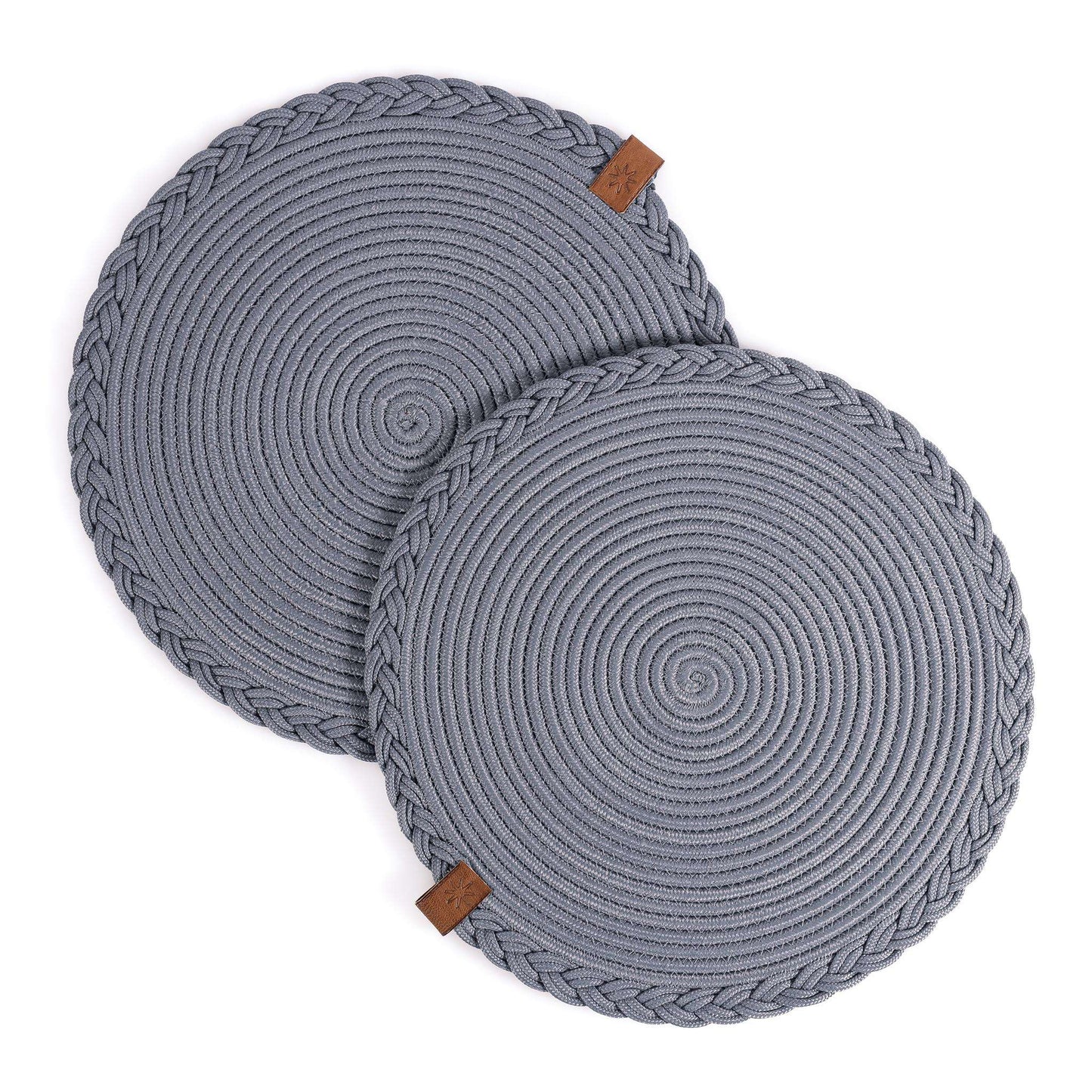 DARIDO Set of 2 Grey Placemats- 32 cm- Round, Durable & Elegant Table Decor